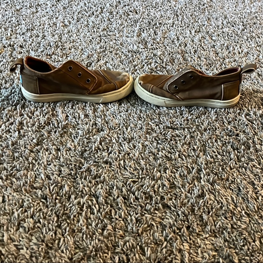 Tom’s toddler Slip-On boots